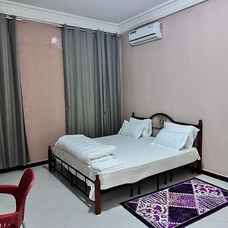 Residences Primis Thies - Appartements Et Chambres Ngoại thất bức ảnh