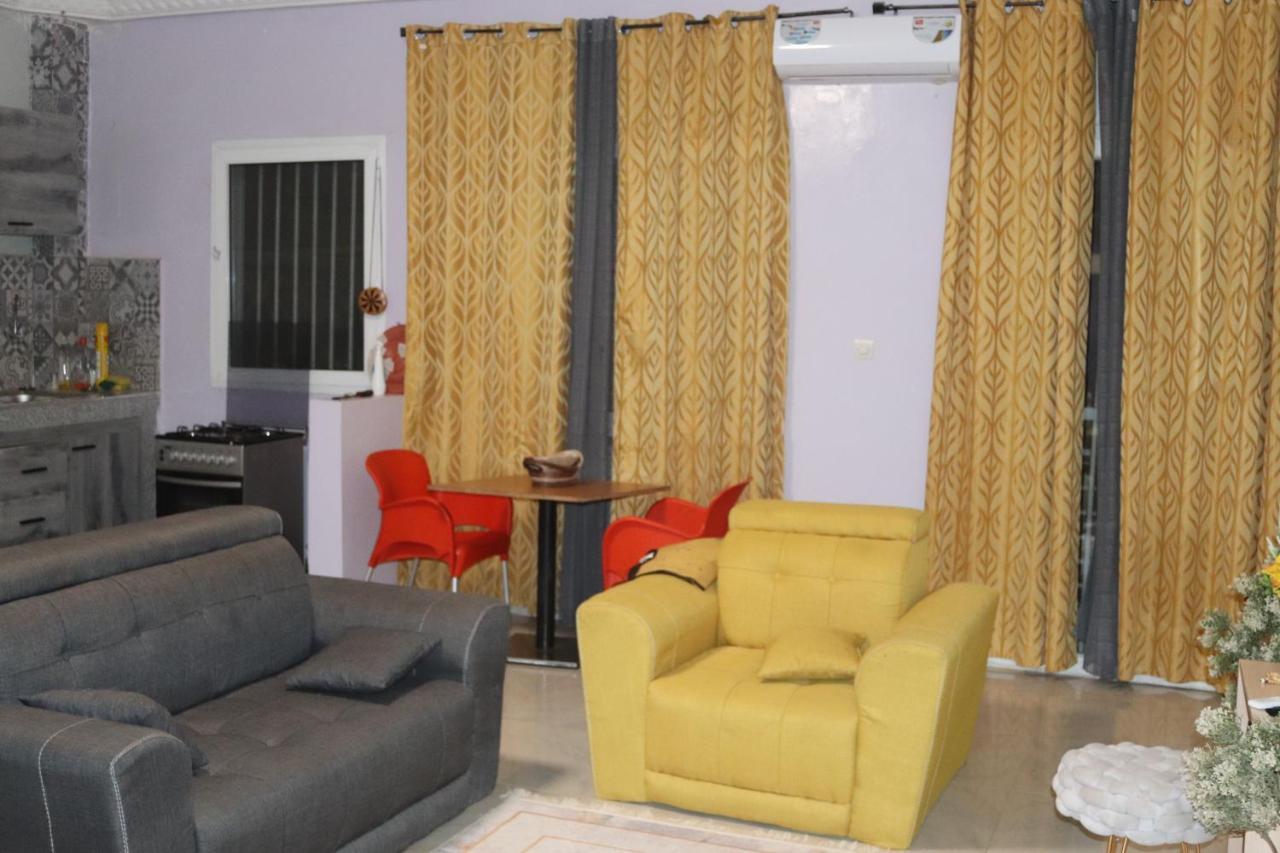 Residences Primis Thies - Appartements Et Chambres Ngoại thất bức ảnh