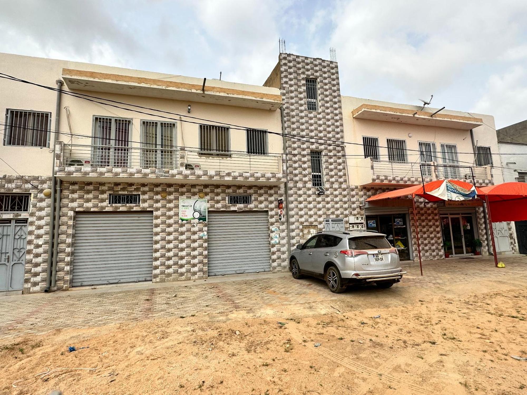 Residences Primis Thies - Appartements Et Chambres Ngoại thất bức ảnh