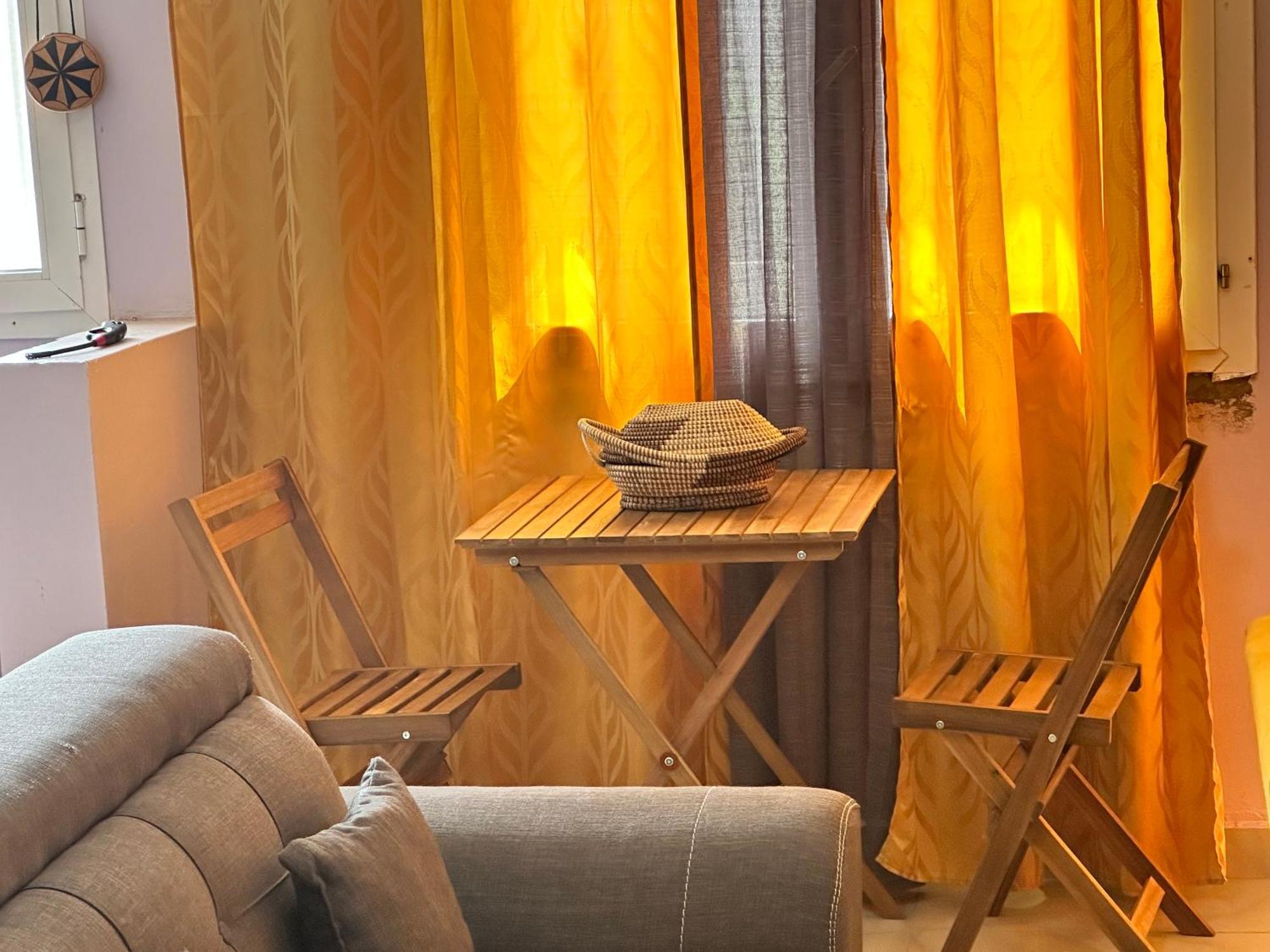 Residences Primis Thies - Appartements Et Chambres Ngoại thất bức ảnh