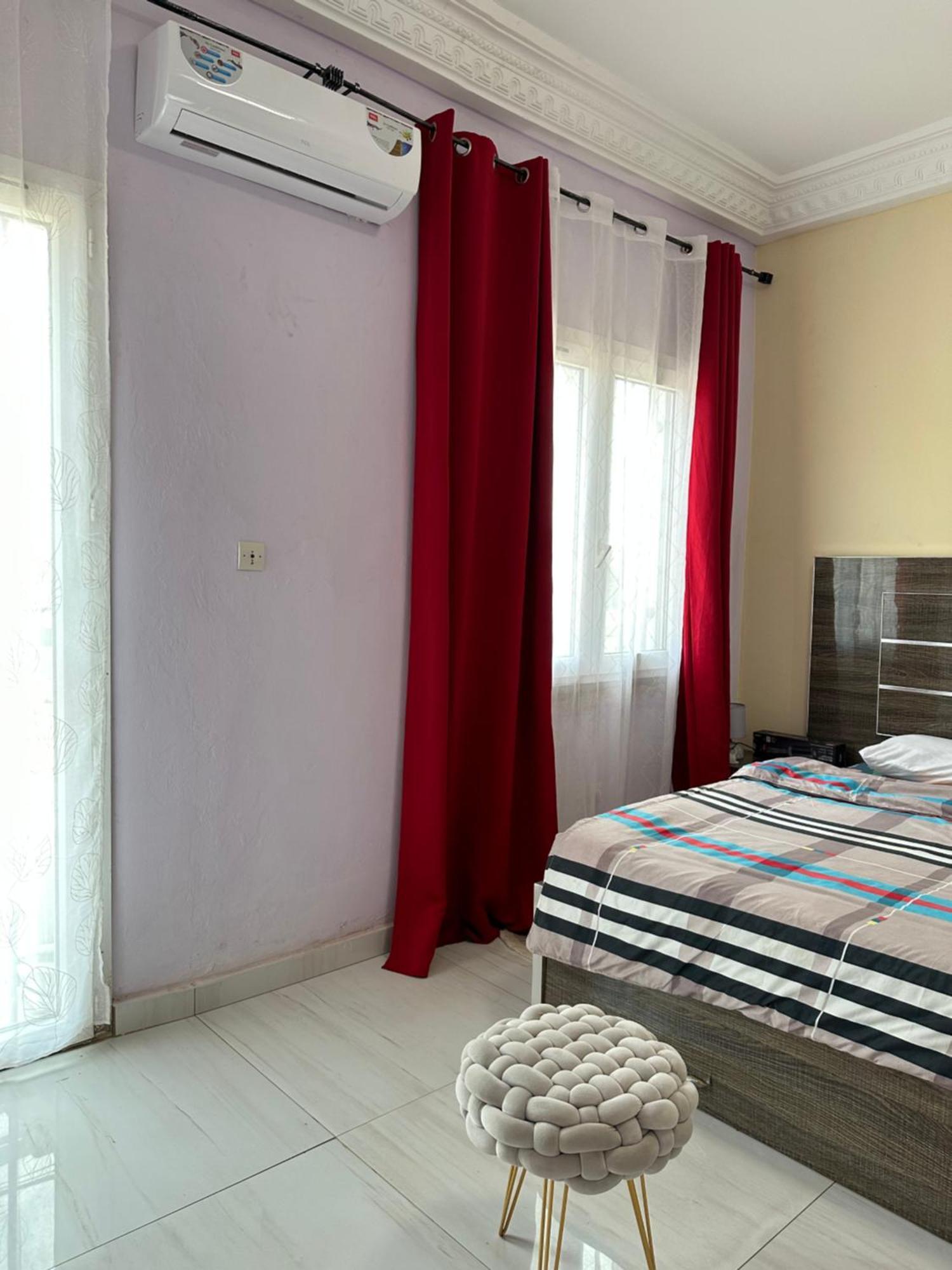 Residences Primis Thies - Appartements Et Chambres Ngoại thất bức ảnh
