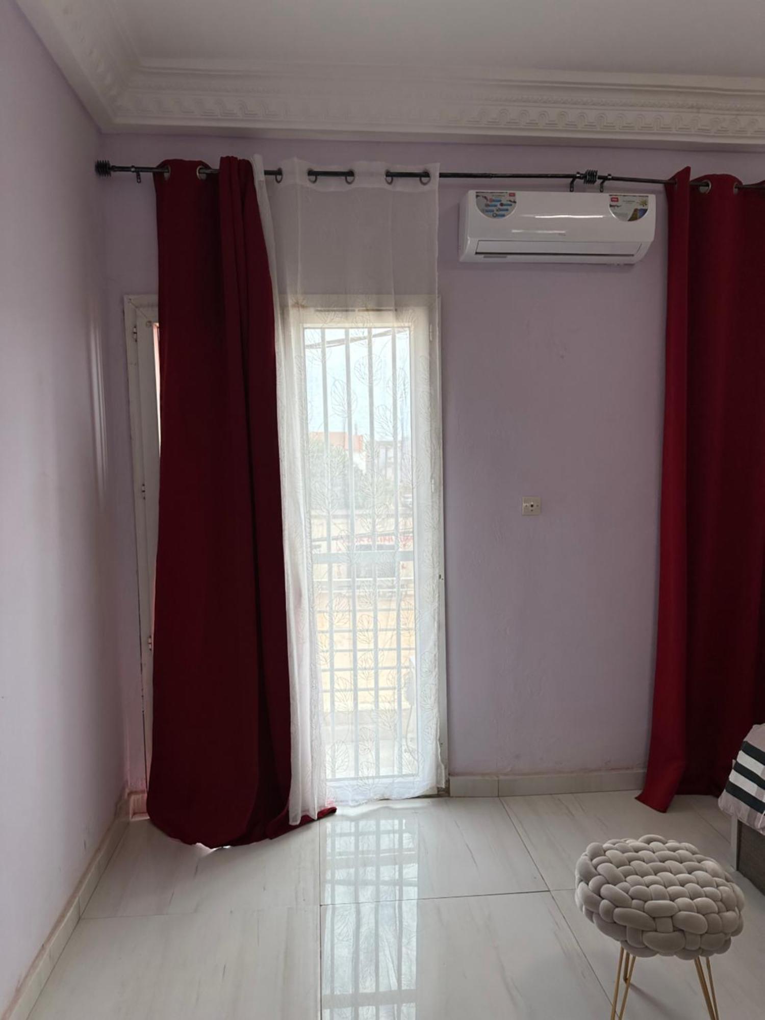 Residences Primis Thies - Appartements Et Chambres Ngoại thất bức ảnh